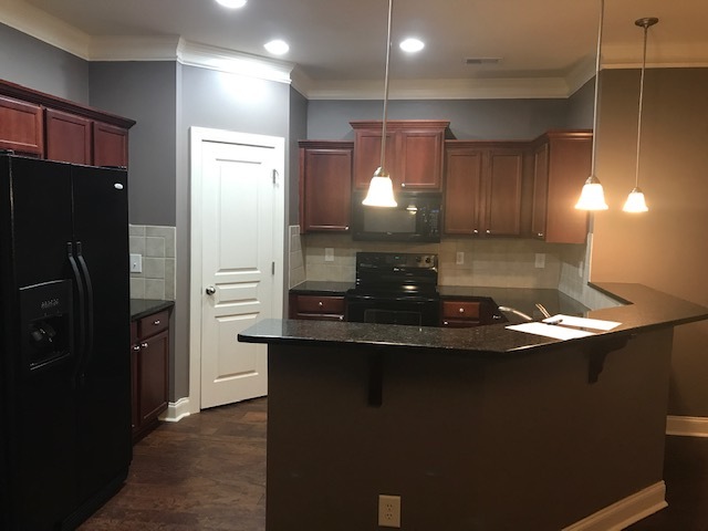 140 Townview Dr in Woodstock, GA - Building Photo - Building Photo