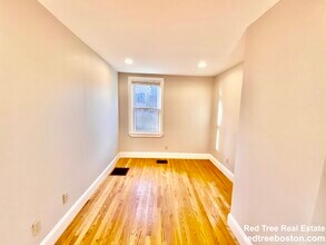428 Franklin St, Unit 1L in Cambridge, MA - Building Photo - Building Photo
