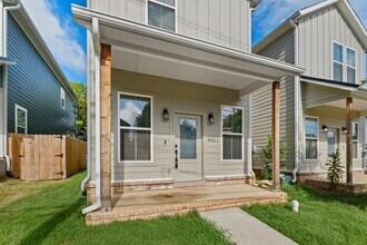 1421 S Duncan Ave in Fayetteville, AR - Building Photo - Building Photo