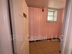 13 W King St in Shippensburg, PA - Building Photo - Building Photo