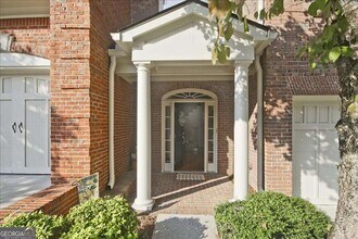 6245 Spalding Dr in Peachtree Corners, GA - Building Photo - Building Photo