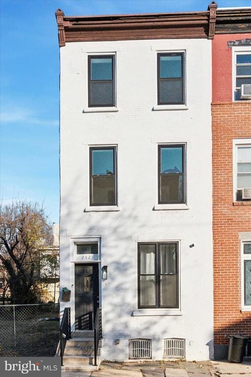 2425 Turner St in Philadelphia, PA - Building Photo - Building Photo