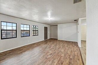 1401 E 18th St in Odessa, TX - Building Photo - Building Photo