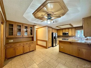 36 S 1st St in McAllen, TX - Building Photo - Building Photo