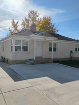 380 E 100 N in Kaysville, UT - Building Photo