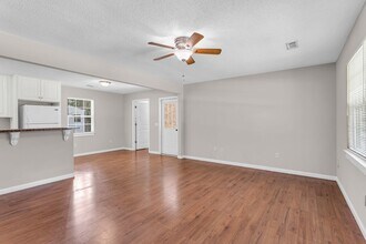 226 Egret Cir in Richmond Hill, GA - Building Photo - Building Photo