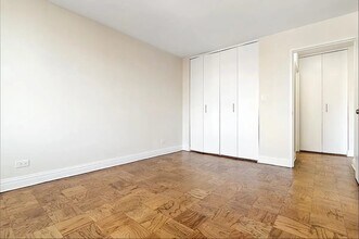 771 West End Ave in New York, NY - Foto de edificio - Building Photo