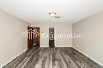 5506 Pine Arbor Dr in Houston, TX - Building Photo - Building Photo