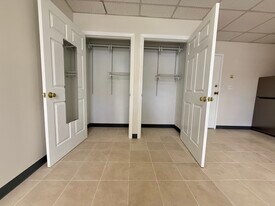 104 Adams St, Unit 8 in Waltham, MA - Building Photo
