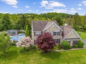 2190 Beechwood St in Orefield, PA - Foto de edificio - Building Photo