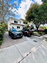 1180 SW 22nd Terrace in Miami, FL - Building Photo - Building Photo