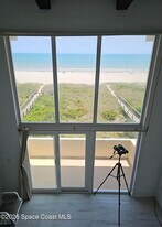 5050 Ocean Beach Blvd in Cocoa Beach, FL - Building Photo
