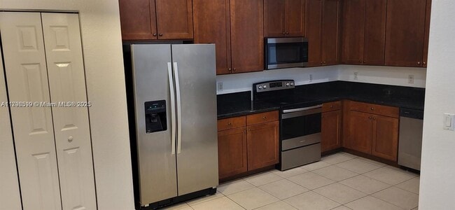 9079 Preston Pl in Tamarac, FL - Building Photo - Building Photo