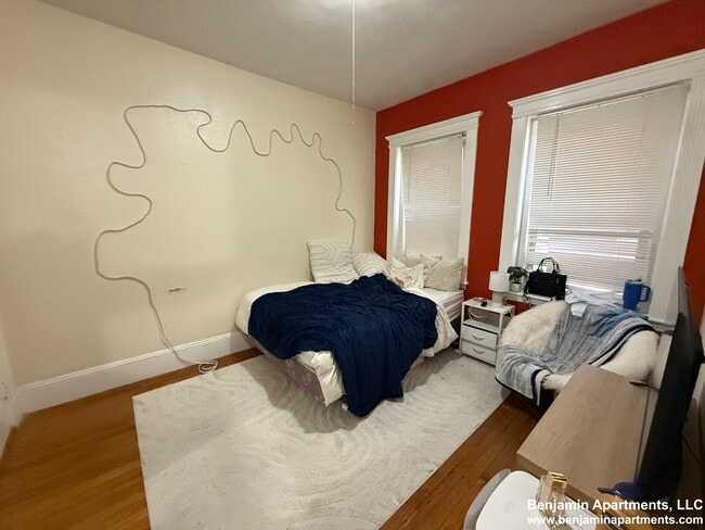 property at 463 Park Dr