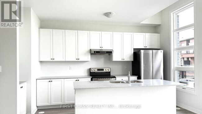 51 Harold Wilson Ln in Richmond Hill, ON - Building Photo - Building Photo