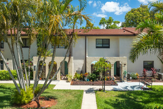 The Horizons of Boca Lago in Boca Raton, FL - Building Photo - Building Photo