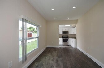 2343 Cleveland St in Hollywood, FL - Building Photo - Building Photo