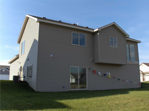 605 Colodoro Ln in Eagle Lake, MN - Building Photo - Building Photo