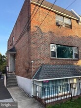 311 Ryers Ave in Cheltenham, PA - Foto de edificio - Building Photo