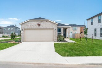 340 Indian Wheat in New Braunfels, TX - Building Photo - Building Photo