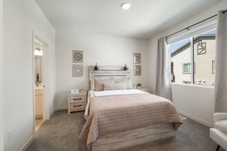 Homecoming at Kiley Ranch in Sparks, NV - Foto de edificio - Building Photo
