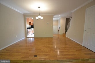 6173 Green Hollow Ct in West Springfield, VA - Building Photo - Building Photo