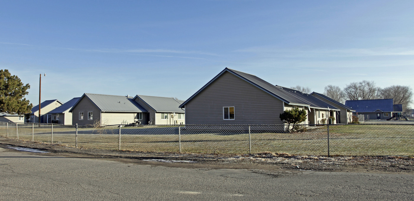 Rio Vista Apartments in Nyssa, OR - Building Photo