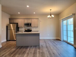 103 Magnolia Dr in Middletown, PA - Building Photo - Building Photo