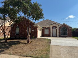 903 Redbud Dr in Allen, TX - Building Photo