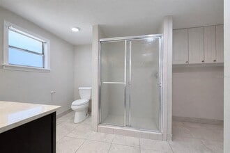 7018 54th Ave N in St. Petersburg, FL - Building Photo - Building Photo