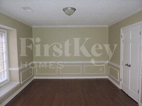 143 Walnut Creek Rd in Memphis, TN - Foto de edificio - Building Photo