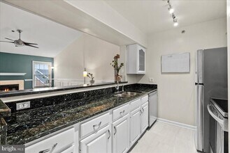 3311 Wyndham Cir in Alexandria, VA - Building Photo - Building Photo