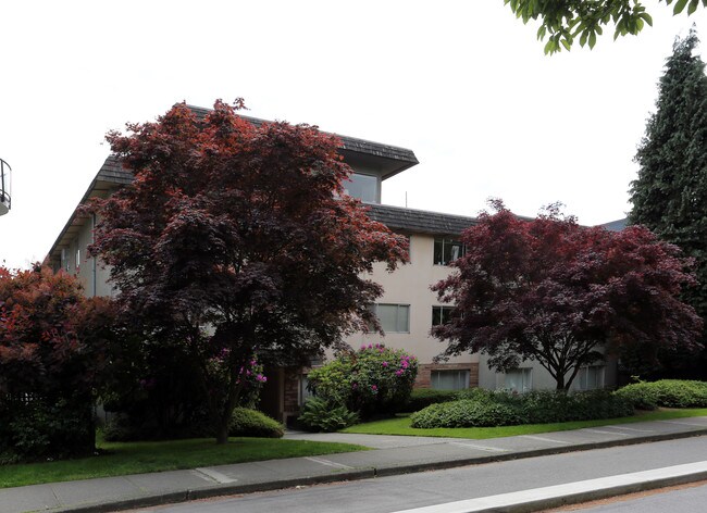 1972 York Ave in Vancouver, BC - Building Photo - Primary Photo