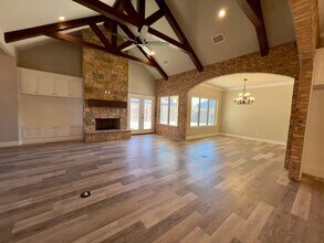 7817 57th St in Lubbock, TX - Building Photo - Building Photo