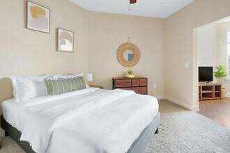 210 30th Ave N in Nashville, TN - Building Photo - Building Photo