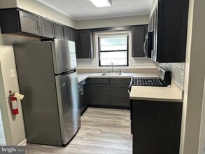 564 Grand Ave, Unit 3319 in Ewing Township, NJ - Building Photo - Building Photo
