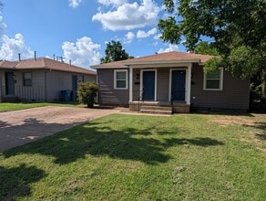 11 W Thatcher St in Edmond, OK - Building Photo - Building Photo