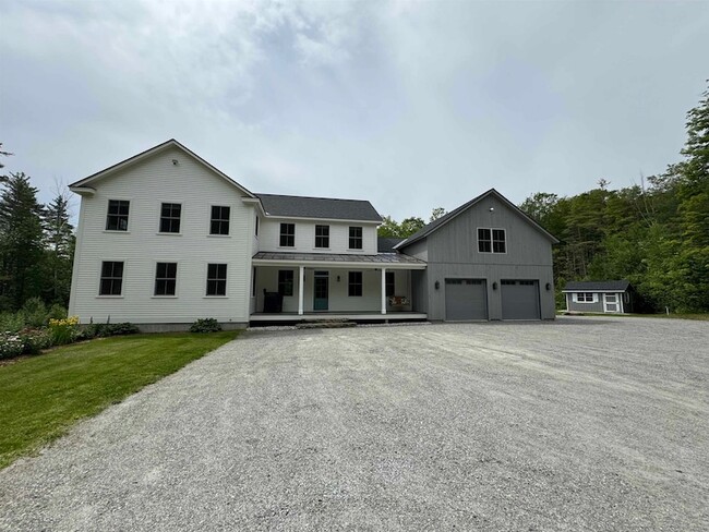 81 Pine Tree Ln in Manchester, VT - Building Photo - Building Photo