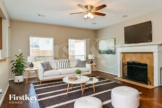 2558 Doral Dr in Baytown, TX - Building Photo - Building Photo