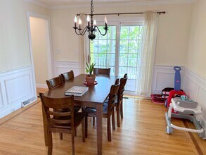 6 Farmer Cir in Arlington, MA - Building Photo - Building Photo