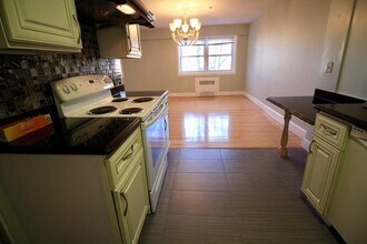 131 Sewall Ave, Unit 48 in Brookline, MA - Building Photo - Building Photo
