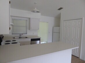 7613 Winged Foot Dr in Ft. Myers, FL - Building Photo - Building Photo