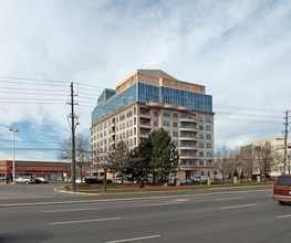 Alvear Palace Condominium in Vaughan, ON - Building Photo - Building Photo