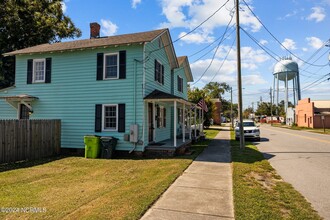 709 Queen St in New Bern, NC - Building Photo - Building Photo