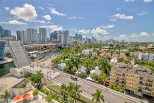 10 SW South River Dr in Miami, FL - Building Photo