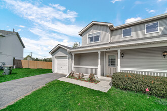 417 Richmond Ct in Oswego, IL - Building Photo - Building Photo