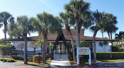 4011 Ice Castle Way in Naples, FL - Foto de edificio - Building Photo