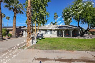 2132 E Tulane Dr in Tempe, AZ - Building Photo - Building Photo