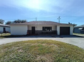 1848 Winkler Ave in Ft. Myers, FL - Building Photo