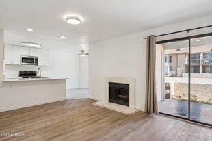 5236 W Peoria Ave, Unit 137 in Glendale, AZ - Building Photo